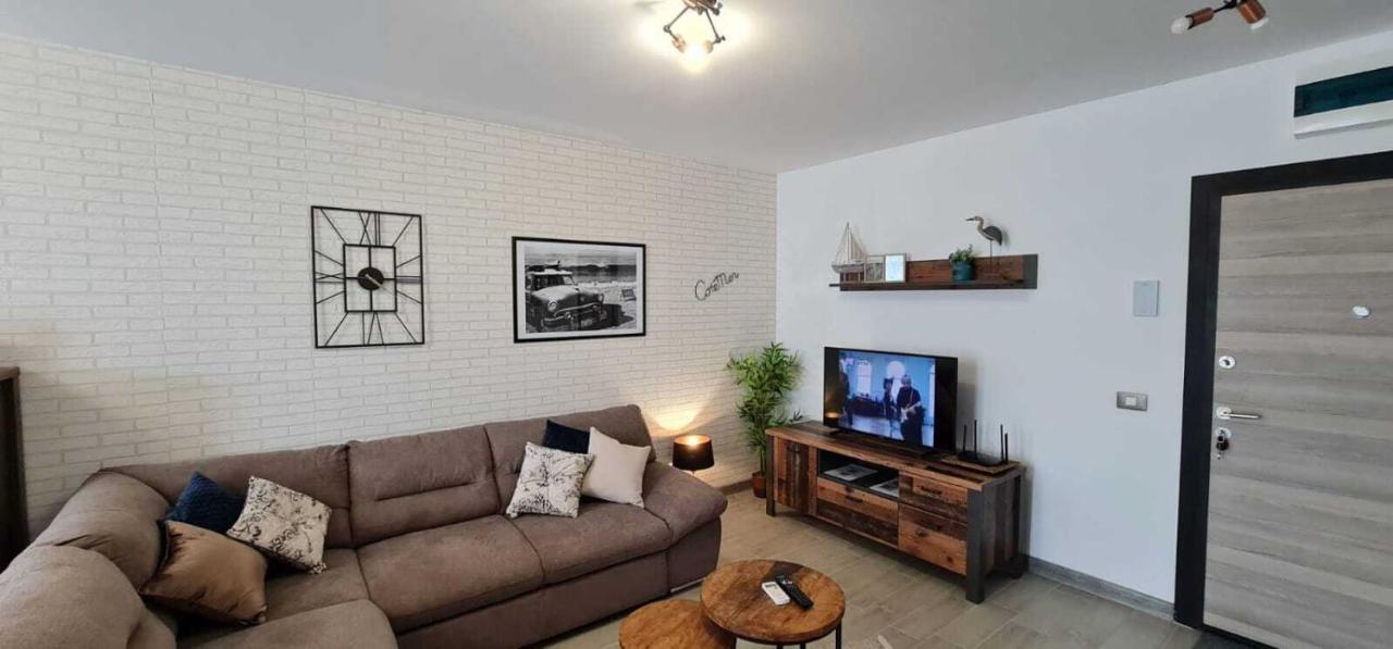 Apartment Vintage Breeze - Pools Mamaia